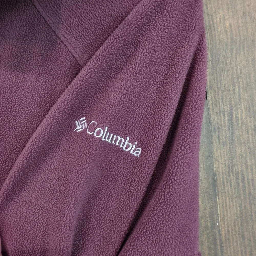 COLUMBIA Maroon Lightweight Quarter Zip Fleece Pullover Size Medium - Picture 3 of 4